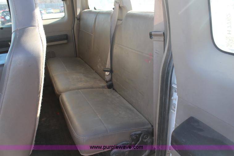 image for item H7762 2008 Ford F250 Super Duty XL SuperCab pickup truck