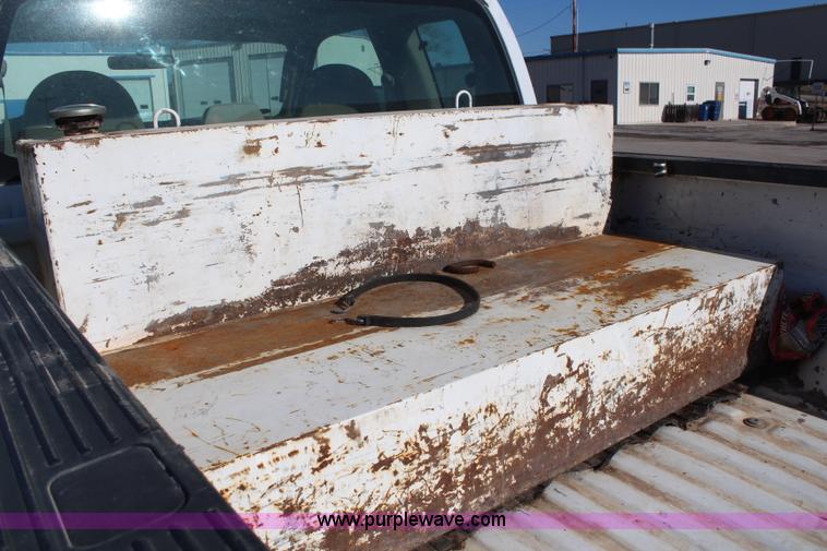 image for item H7762 2008 Ford F250 Super Duty XL SuperCab pickup truck