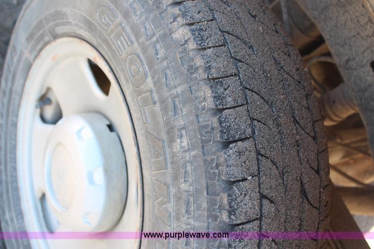 image for item H7762 2008 Ford F250 Super Duty XL SuperCab pickup truck