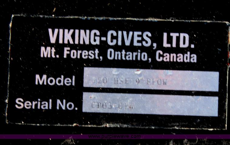 image for item H7764 2003 International 7400 dump truck