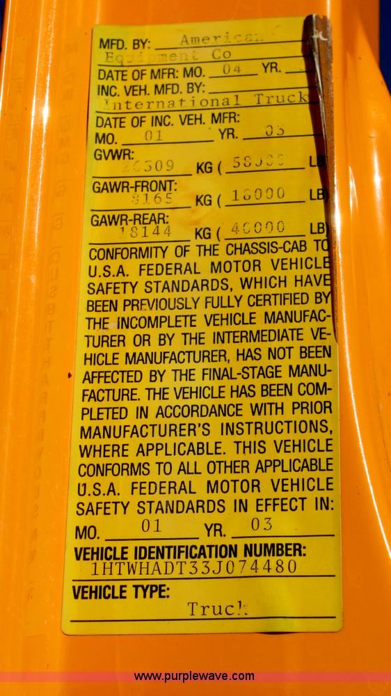 image for item H7764 2003 International 7400 dump truck