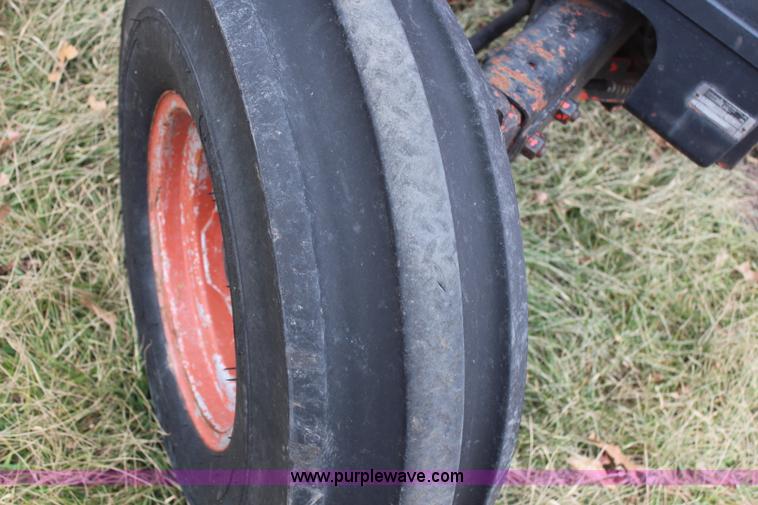 image for item H7786 1991 Case IH 695 tractor