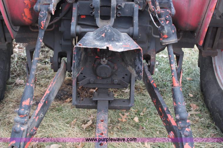 image for item H7786 1991 Case IH 695 tractor