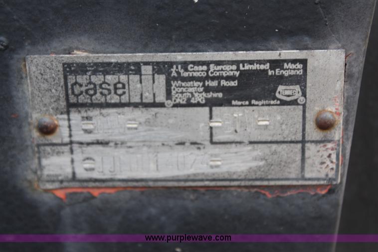 image for item H7786 1991 Case IH 695 tractor