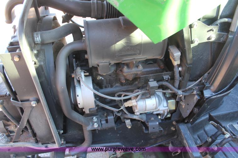 image for item H7812 2007 John Deere 2320 MFWD utility tractor