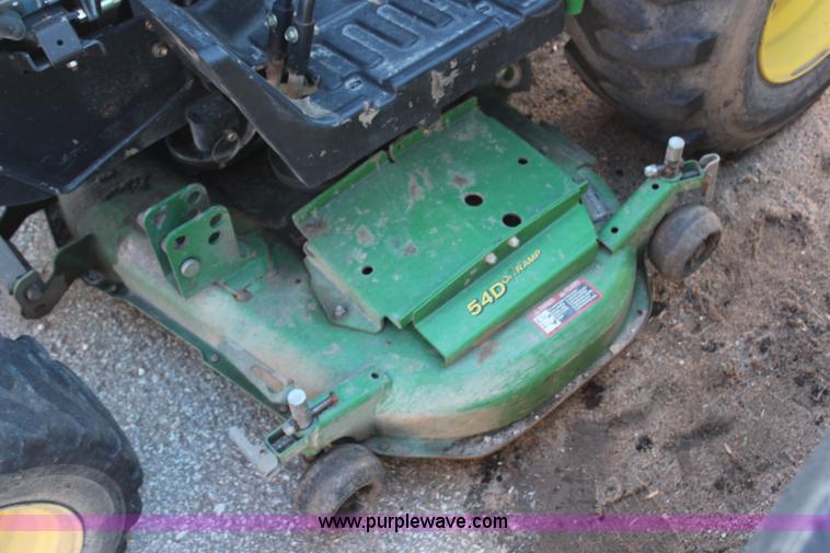image for item H7812 2007 John Deere 2320 MFWD utility tractor
