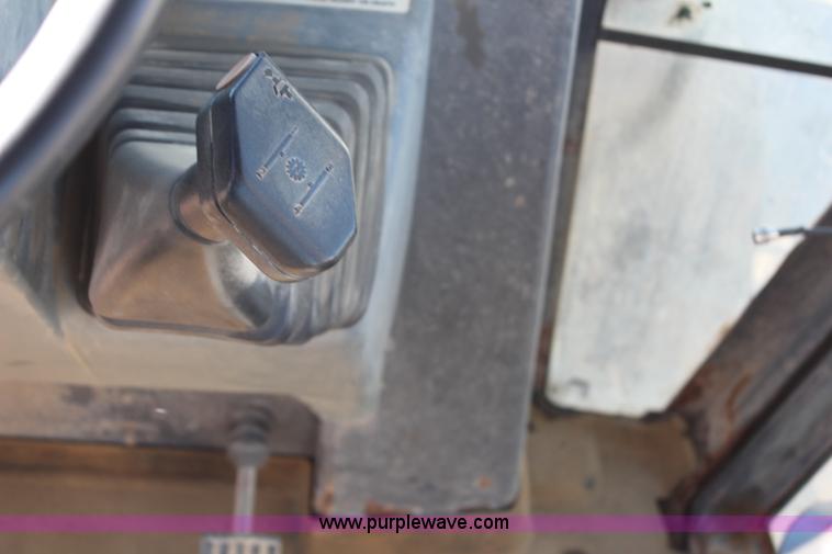 image for item H7813 1998 Case 580 Super L backhoe