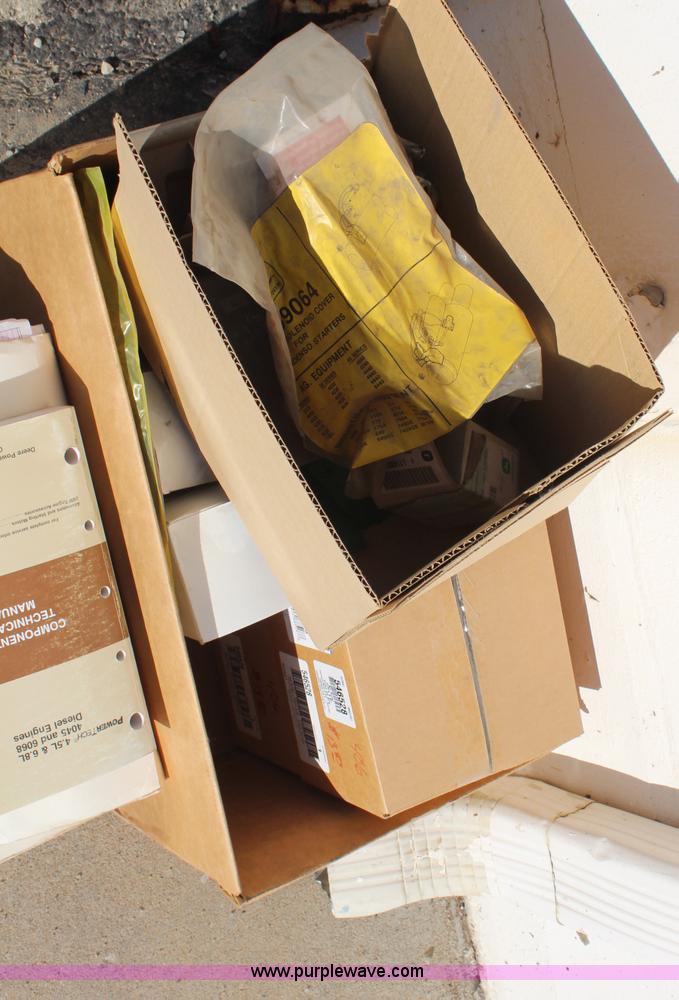 image for item H7815 2000 John Deere 6410 MFWD tractor