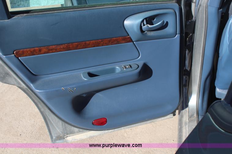 image for item H7818 2004 Chevrolet Impala