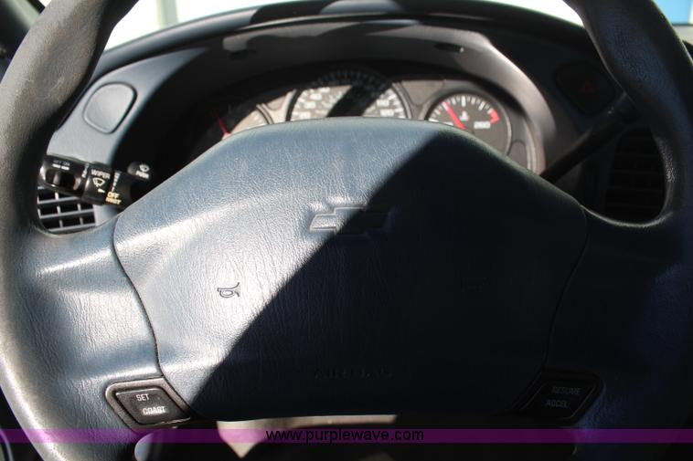 image for item H7819 2001 Chevrolet Impala