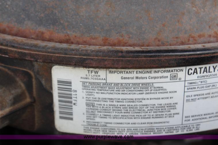 image for item H7820 1994 Chevrolet Suburban K2500 SUV