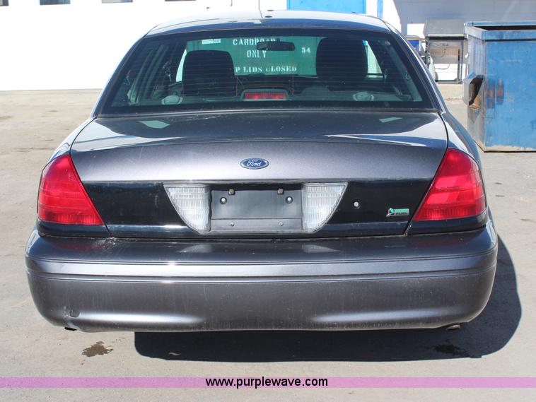 image for item H7832 2011 Ford Crown Victoria Police Interceptor