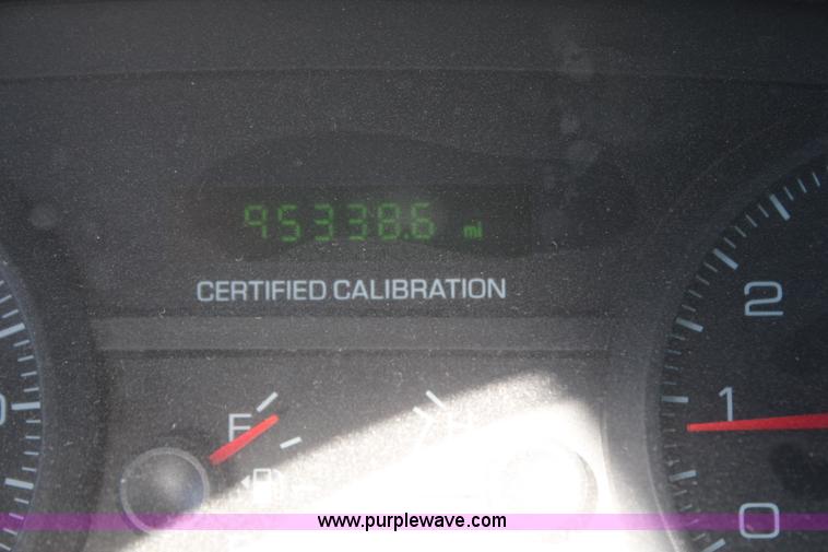 image for item H7832 2011 Ford Crown Victoria Police Interceptor