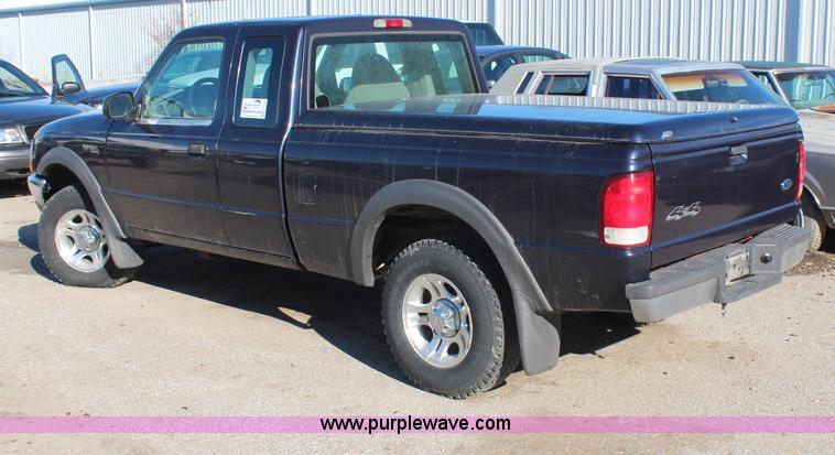 image for item H7833 2000 Ford Ranger SuperCab pickup truck