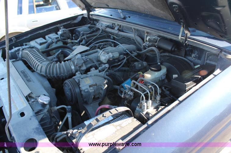 image for item H7833 2000 Ford Ranger SuperCab pickup truck