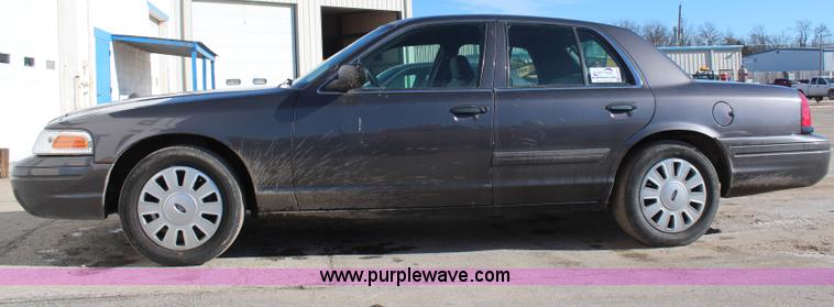 image for item H7834 2010 Ford Crown Victoria Police Interceptor