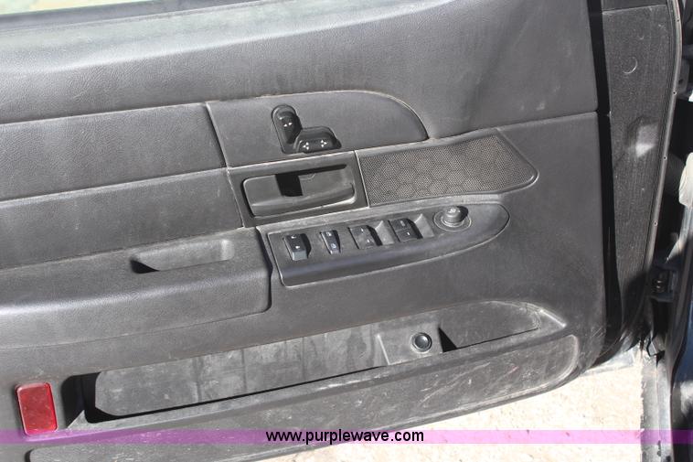 image for item H7834 2010 Ford Crown Victoria Police Interceptor