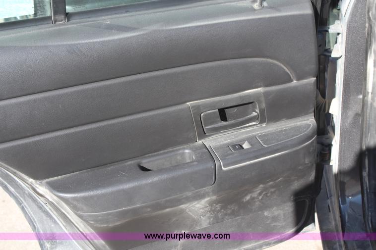 image for item H7834 2010 Ford Crown Victoria Police Interceptor