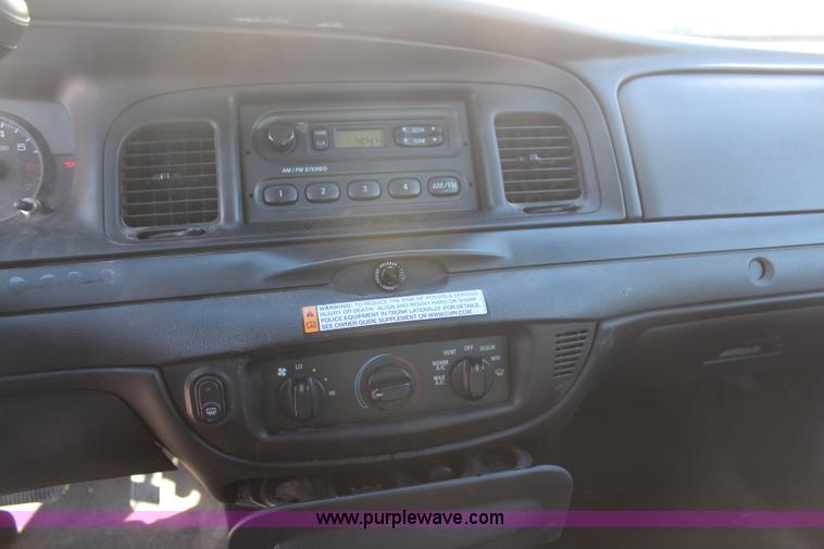 image for item H7834 2010 Ford Crown Victoria Police Interceptor