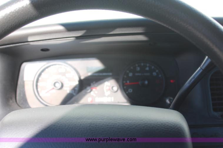 image for item H7834 2010 Ford Crown Victoria Police Interceptor