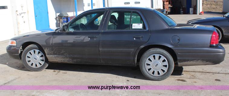 image for item H7835 2010 Ford Crown Victoria Police Interceptor