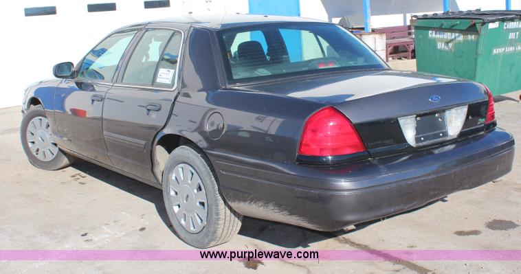 image for item H7835 2010 Ford Crown Victoria Police Interceptor