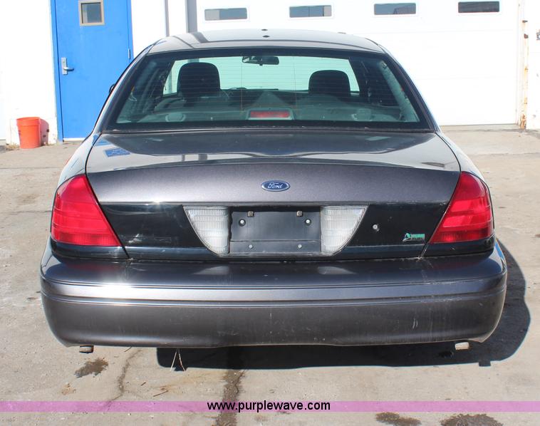 image for item H7835 2010 Ford Crown Victoria Police Interceptor