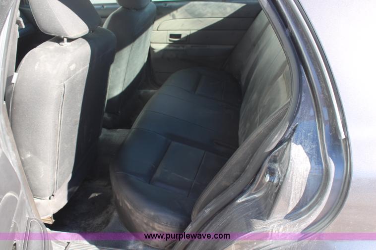 image for item H7835 2010 Ford Crown Victoria Police Interceptor