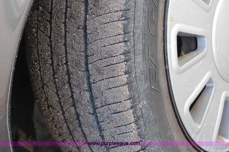 image for item H7835 2010 Ford Crown Victoria Police Interceptor