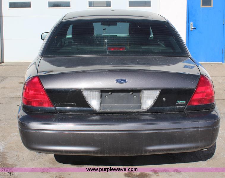 image for item H7837 2001 Ford Crown Victoria Police Interceptor