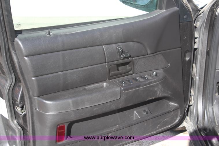 image for item H7837 2001 Ford Crown Victoria Police Interceptor