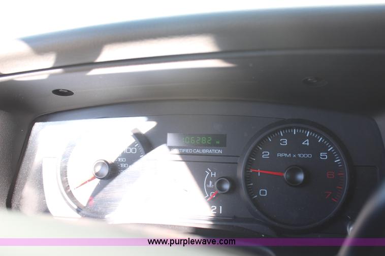 image for item H7837 2001 Ford Crown Victoria Police Interceptor