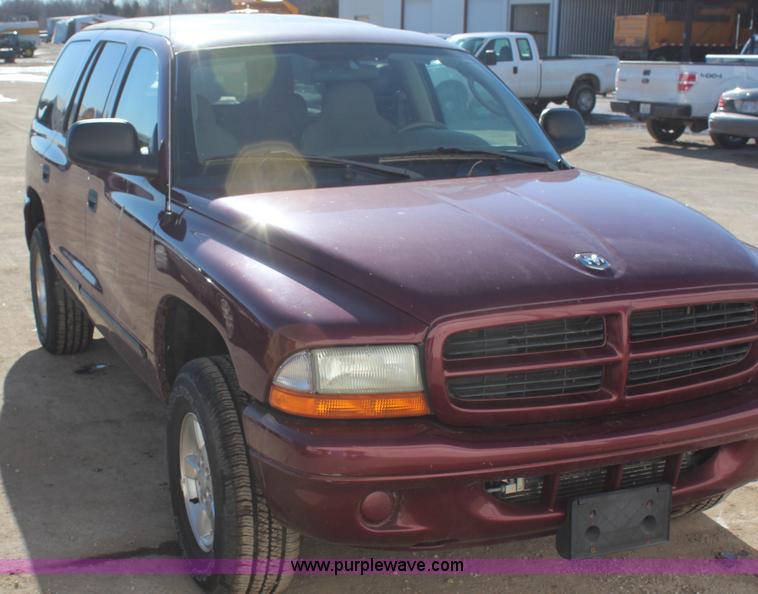 image for item H7838 2002 Dodge Durango SUV