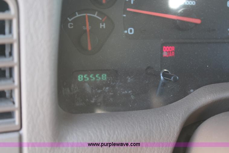 image for item H7838 2002 Dodge Durango SUV