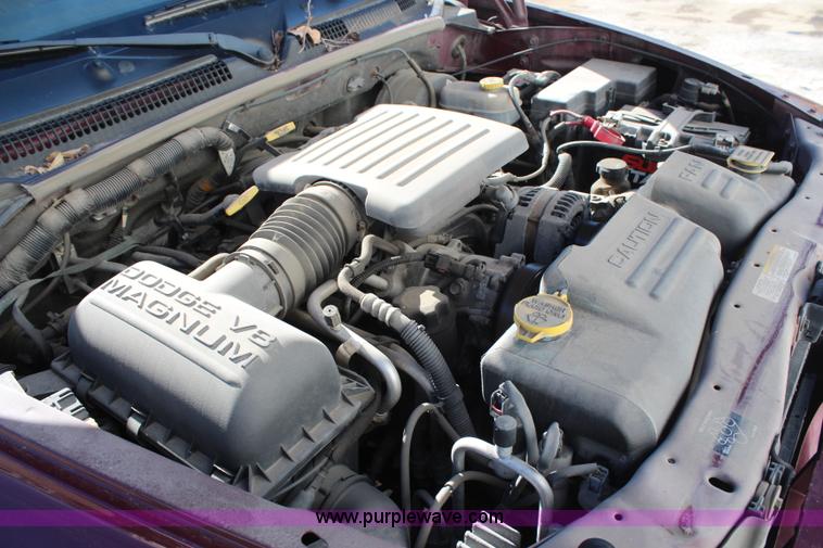 image for item H7838 2002 Dodge Durango SUV