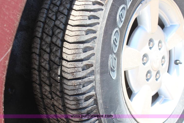 image for item H7838 2002 Dodge Durango SUV