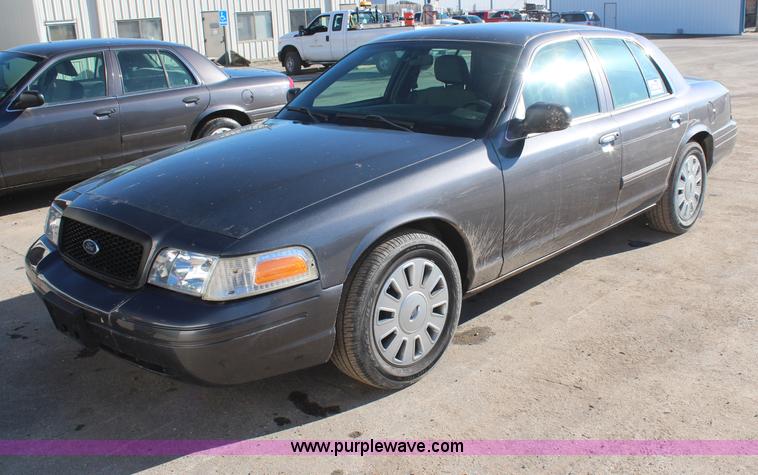 image for item H7844 2010 Ford Crown Victoria Police Interceptor