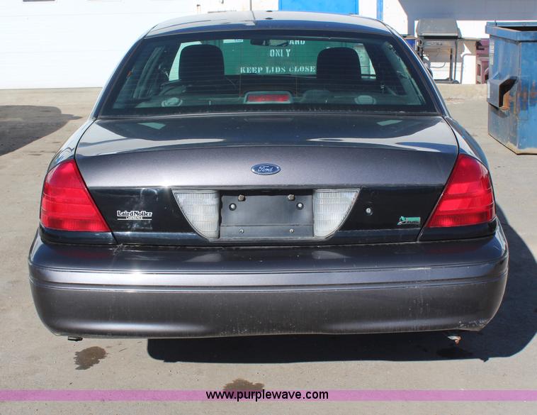 image for item H7844 2010 Ford Crown Victoria Police Interceptor
