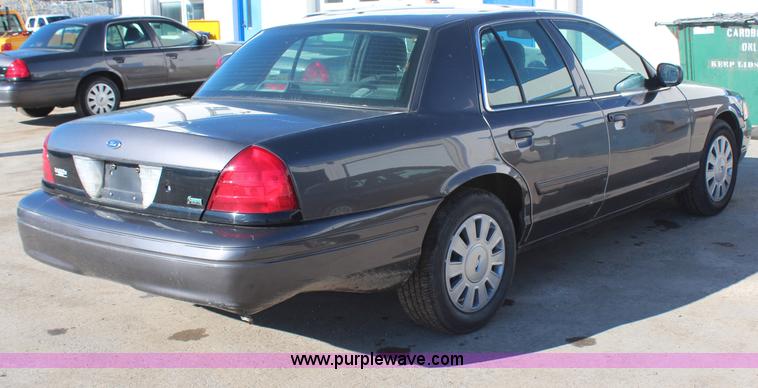 image for item H7844 2010 Ford Crown Victoria Police Interceptor