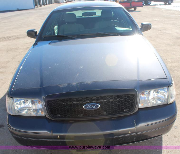 image for item H7844 2010 Ford Crown Victoria Police Interceptor