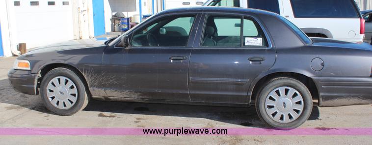 image for item H7861 2010 Ford Crown Victoria Police Interceptor