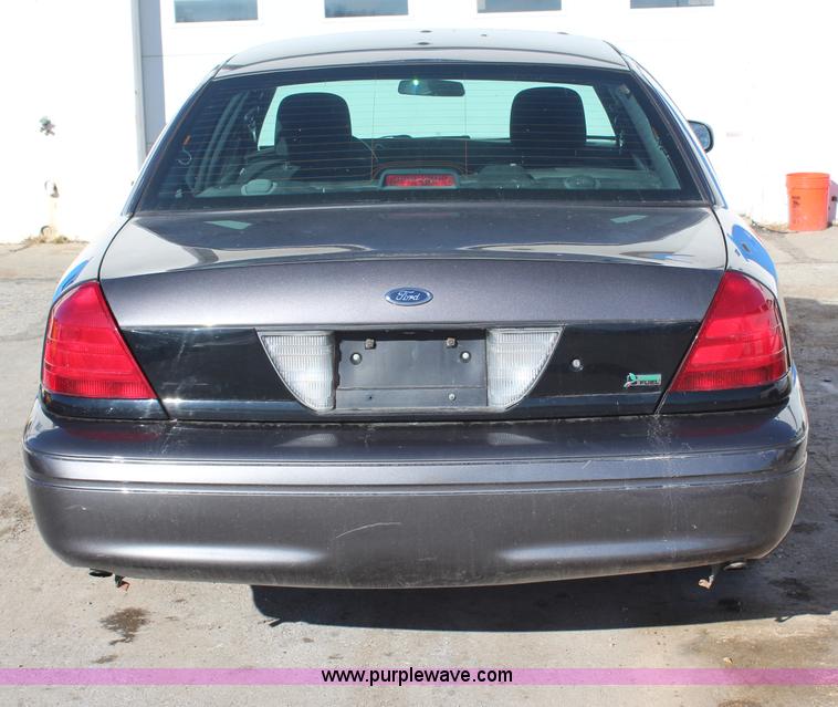 image for item H7861 2010 Ford Crown Victoria Police Interceptor