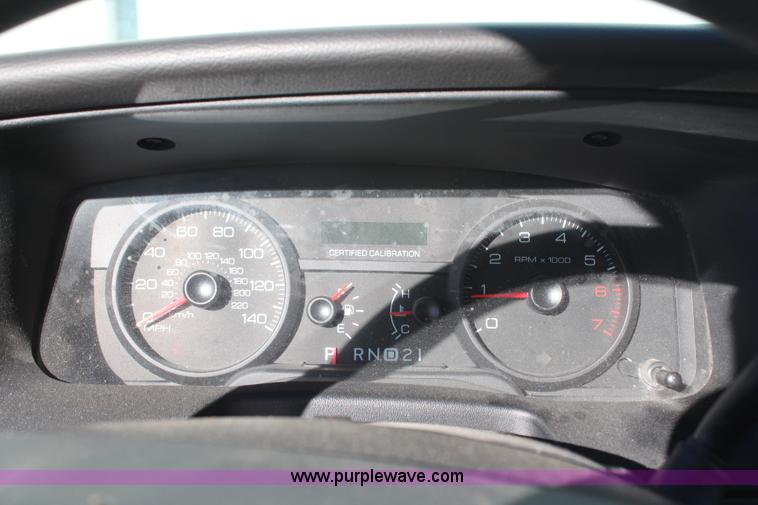 image for item H7861 2010 Ford Crown Victoria Police Interceptor