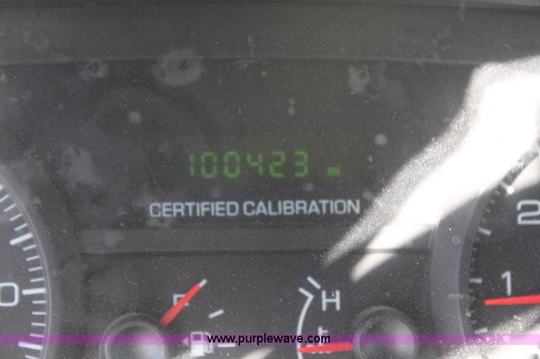 image for item H7861 2010 Ford Crown Victoria Police Interceptor