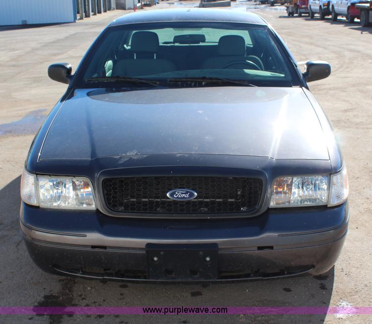 image for item H7865 2007 Ford Crown Victoria Police Interceptor