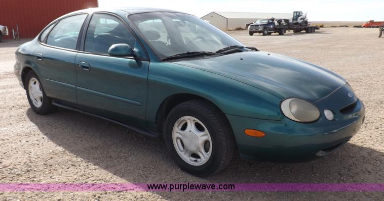 image for item I9194 1997 Ford Taurus GL