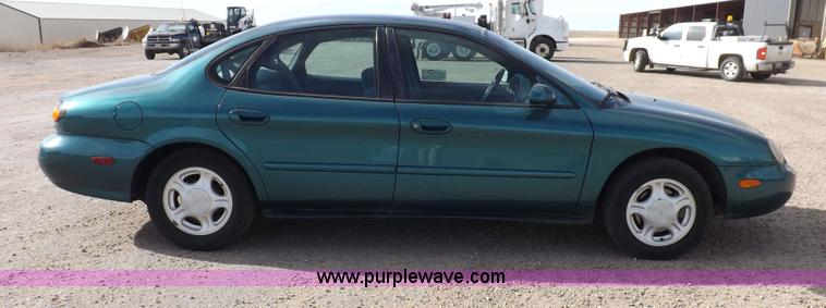 image for item I9194 1997 Ford Taurus GL