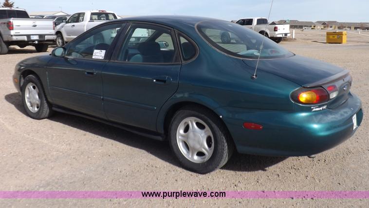 image for item I9194 1997 Ford Taurus GL