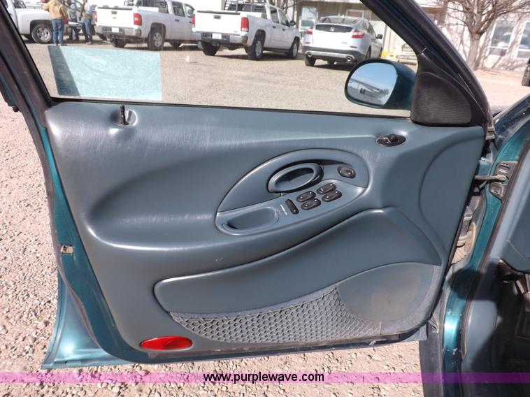 image for item I9194 1997 Ford Taurus GL