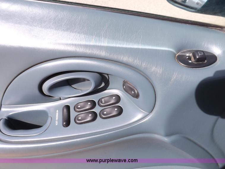 image for item I9194 1997 Ford Taurus GL